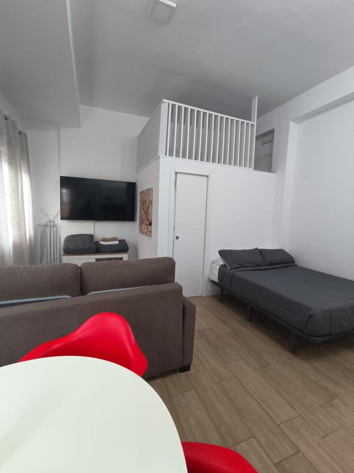 Rockside Residences Suites La Linea La Línea de la Concepción Exteriér fotografie